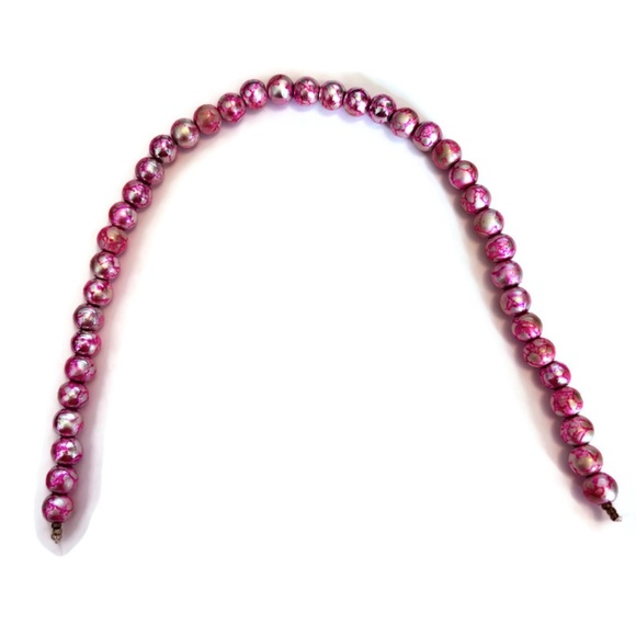 As Low As $2 Metallic Silver with Fuchsia Drawbench Glass Rounds 8mm (40) - Picture 3 of 4